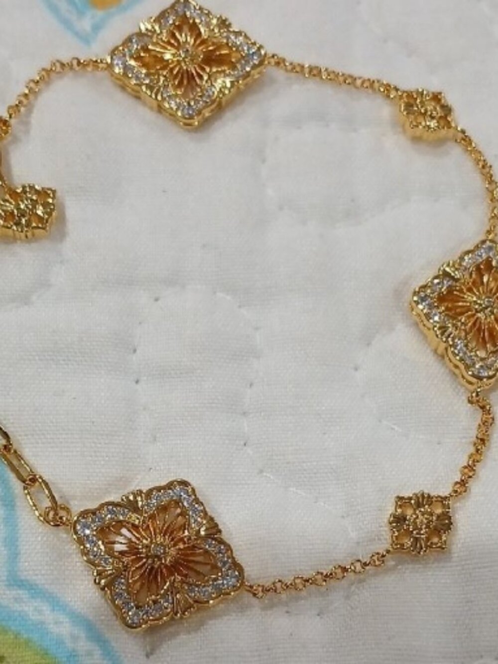 Cicy Bell Clover Bracelet for Woen 18k Gold Plated